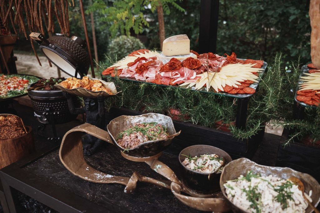 Glazba prije ulaska u šator na vjenčanju