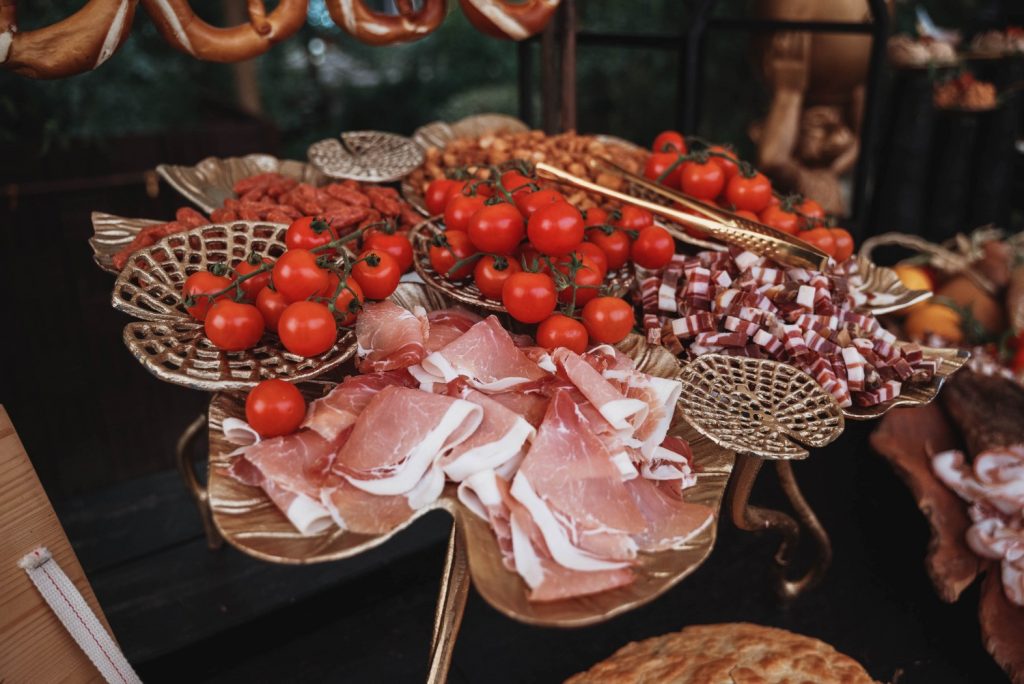 Glazba prije ulaska u šator na vjenčanju